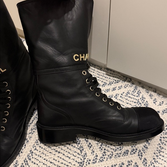 CHANEL Black and Gold Leather Boots AUTHENTIC size 10.5 - Picture 2 of 11